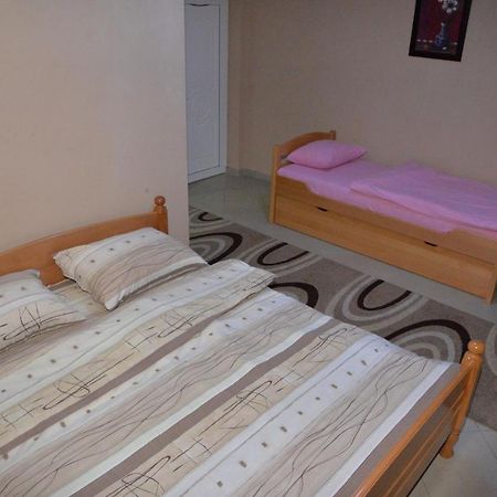 As Club Bed and Breakfast Βελιγράδι Εξωτερικό φωτογραφία
